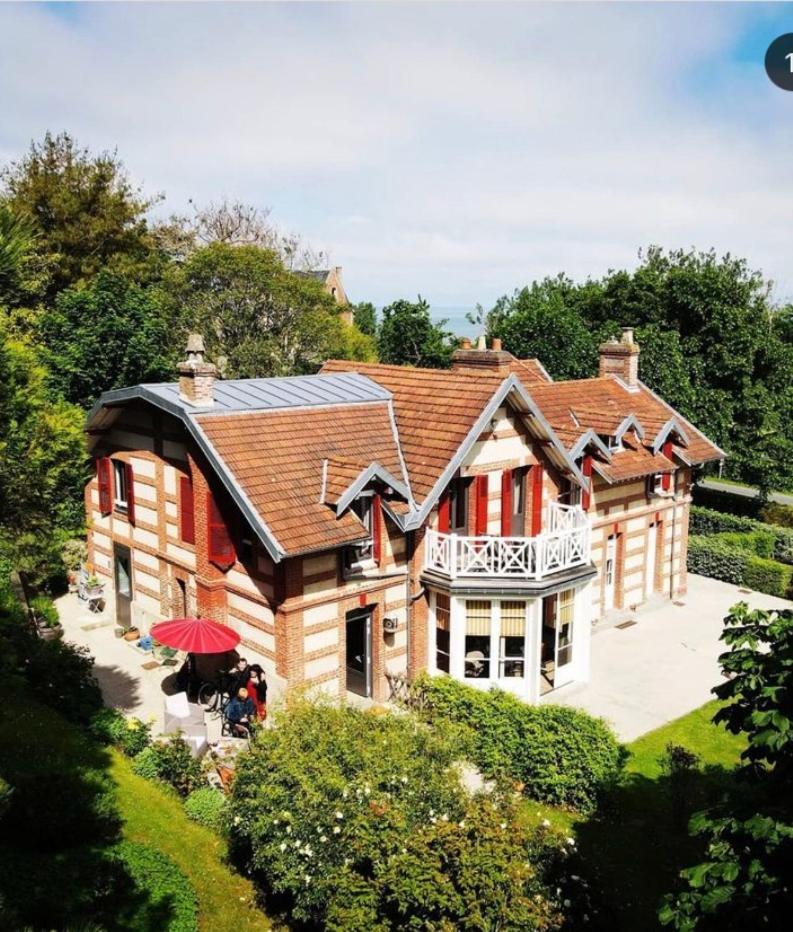 La Villa Des Rosiers Cricquebœuf Exterior foto